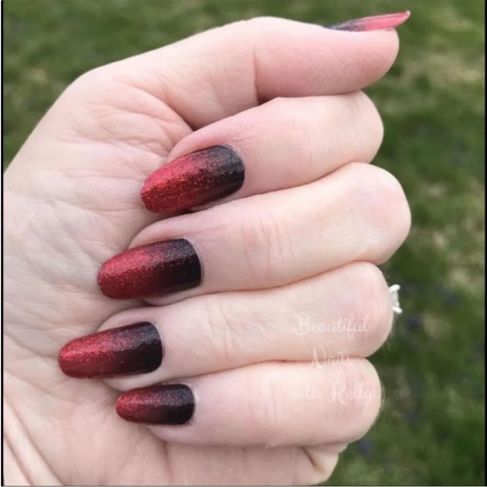 *Retired* Color Street: Bloody Gorgeous | Halloween Goth Red Black Glitter - Picture 1 of 16
